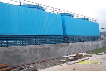 成都无填料喷雾冷却塔是一种新型的冷却设备，具有独特的结构和性能特点